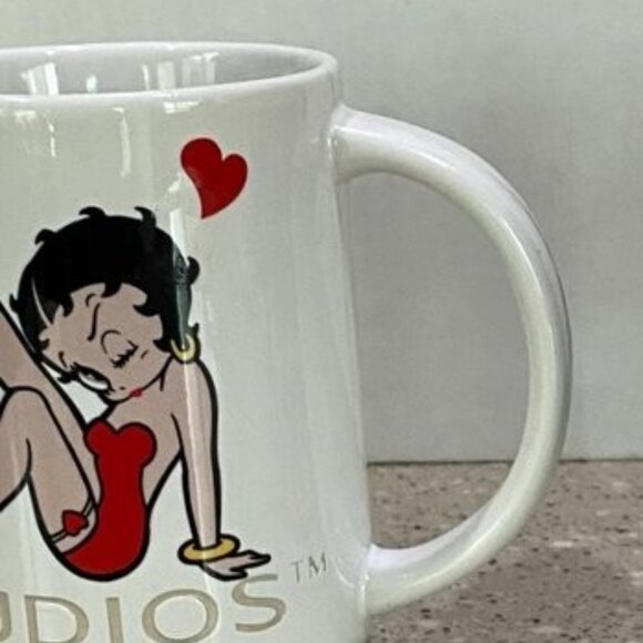 MUG/CUP Universal Studios Betty Boop Mug. - Picture 4 of 4
